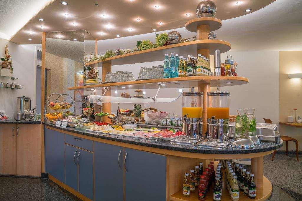 Airporthotel Residenz 스타인브론 레스토랑 사진