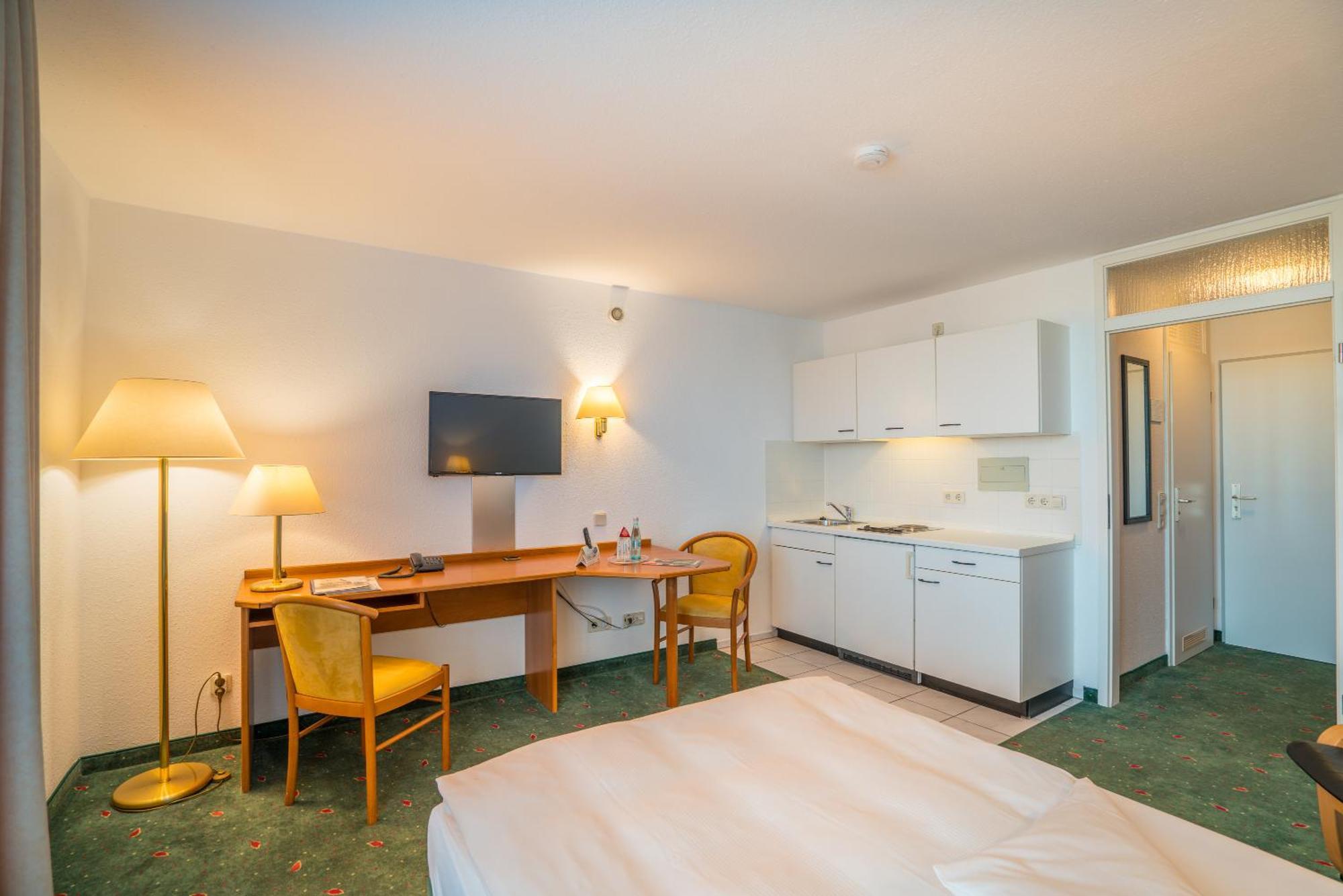 Airporthotel Residenz 스타인브론 외부 사진