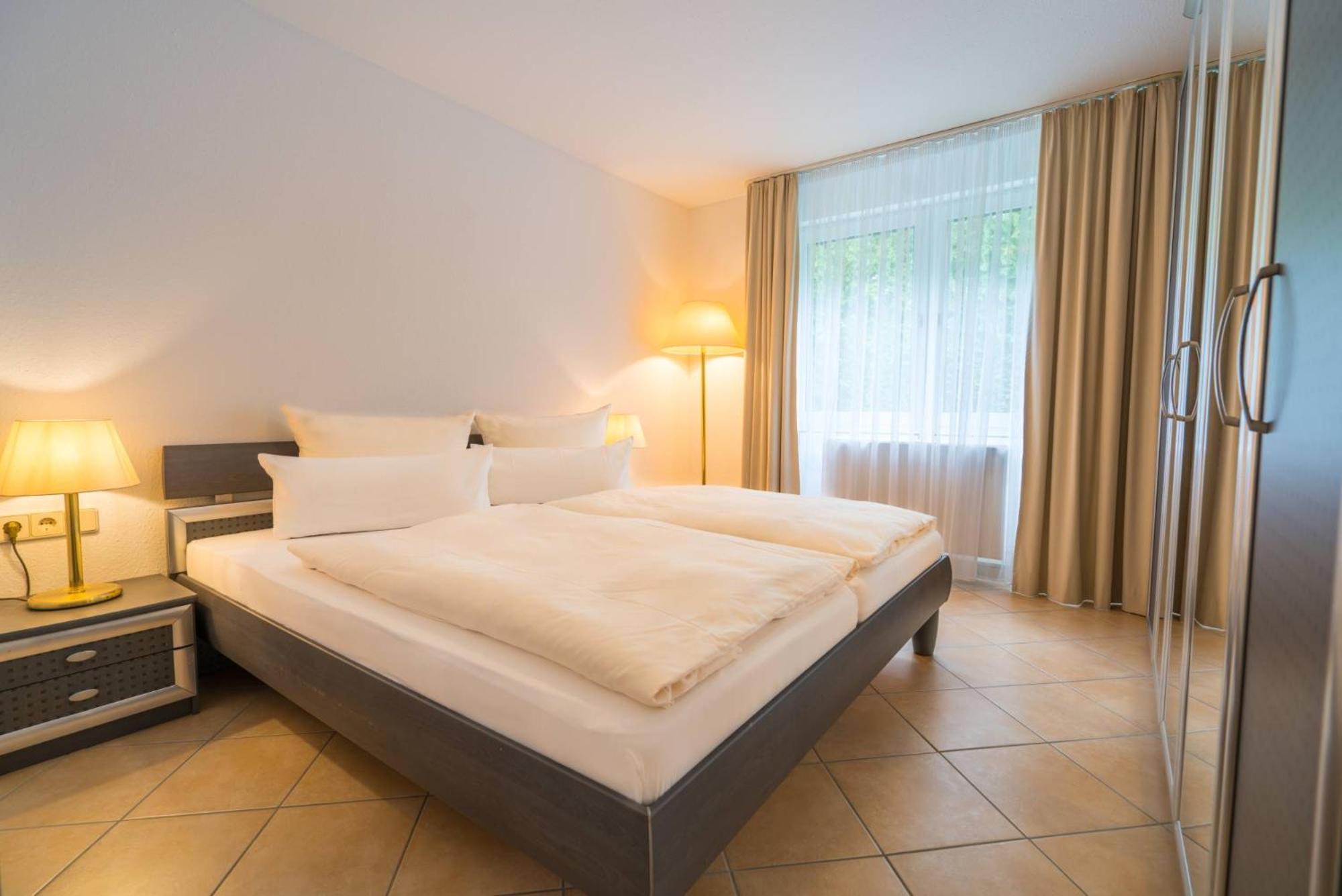 Airporthotel Residenz 스타인브론 외부 사진
