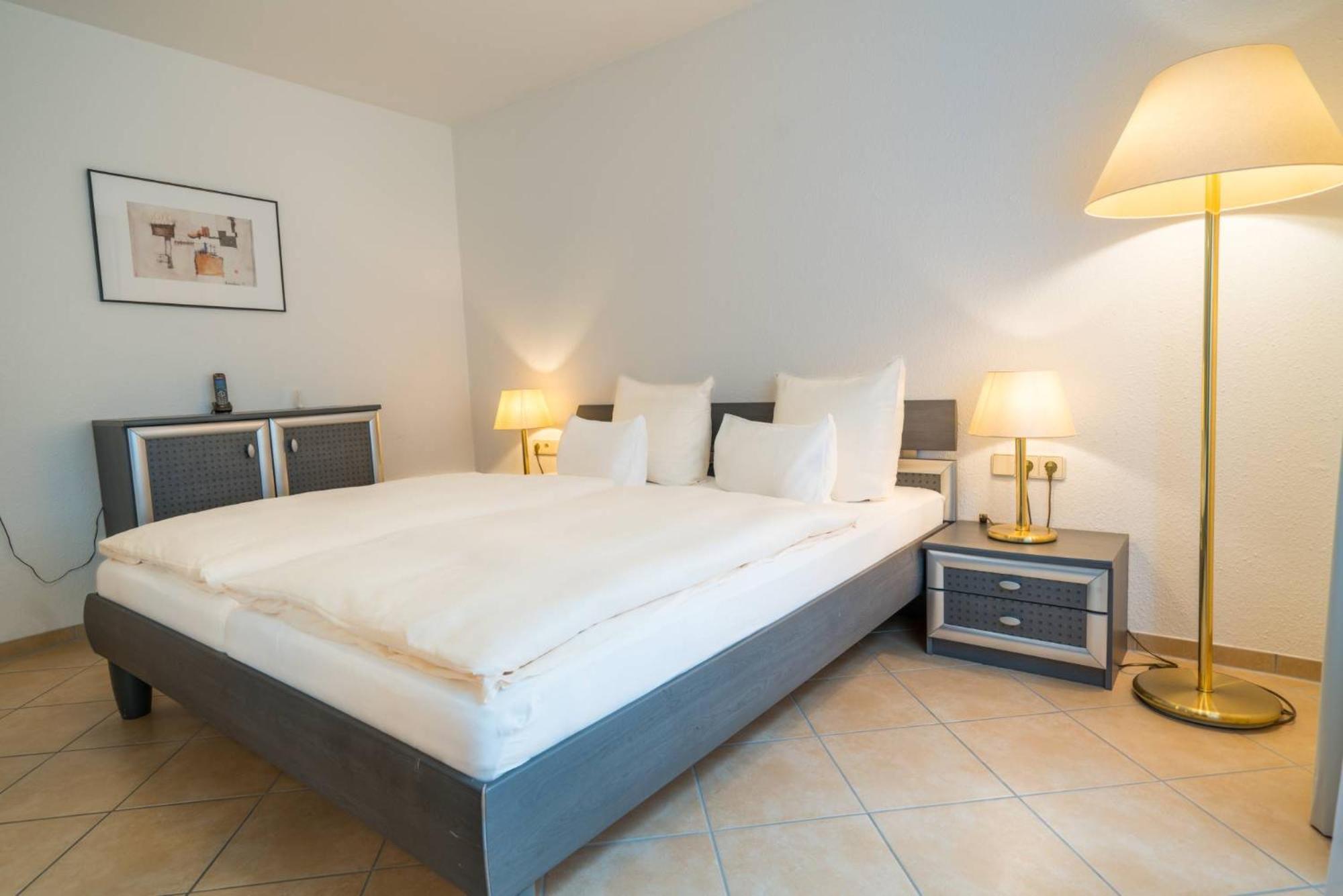 Airporthotel Residenz 스타인브론 외부 사진