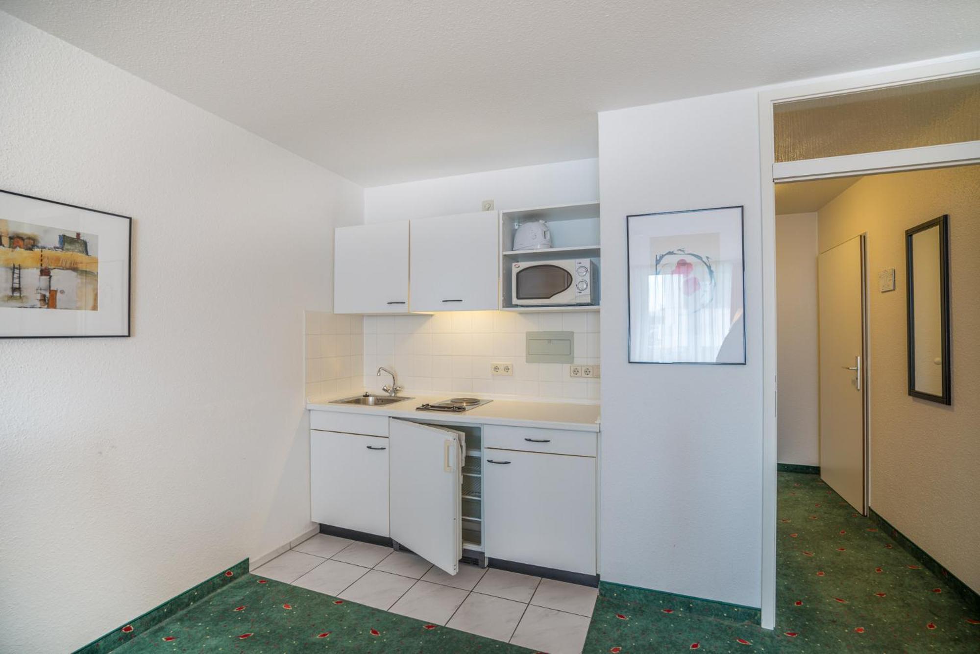 Airporthotel Residenz 스타인브론 외부 사진