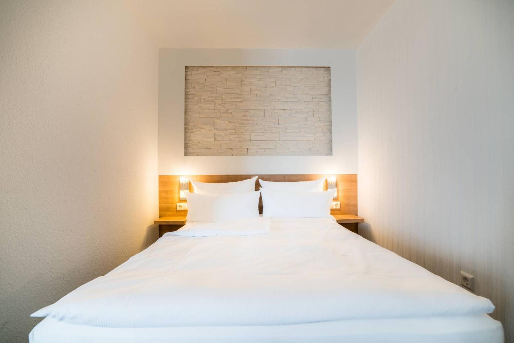 Airporthotel Residenz 스타인브론 외부 사진
