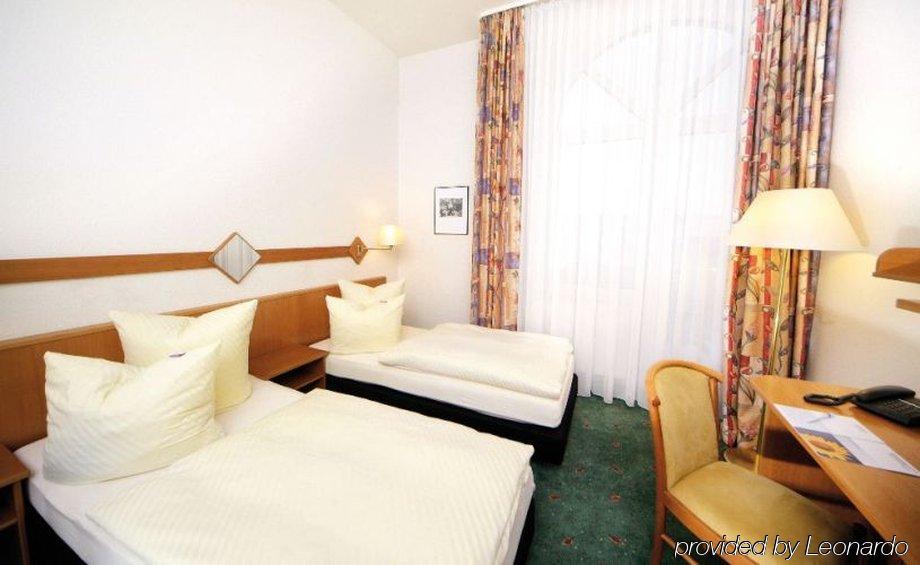 Airporthotel Residenz 스타인브론 외부 사진
