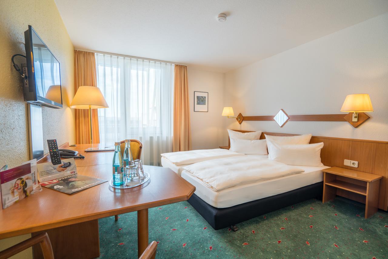 Airporthotel Residenz 스타인브론 외부 사진