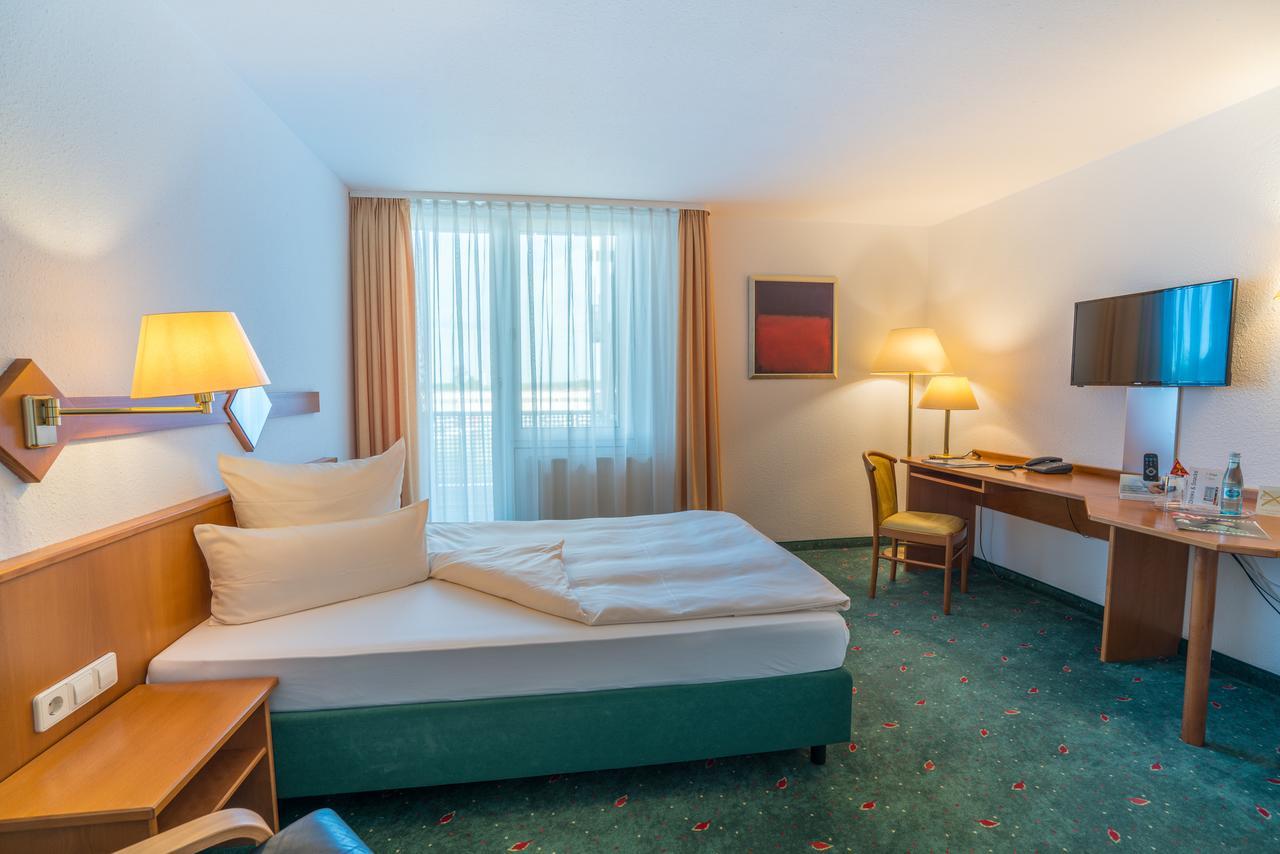 Airporthotel Residenz 스타인브론 외부 사진